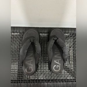 NEVER WORN GANNI Padded satin platform sandals